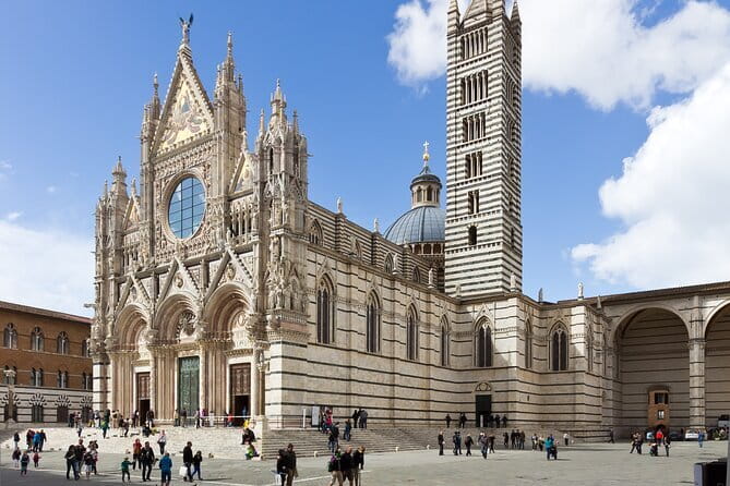 Private day trip to Siena, San Gimignano, Chianti and Pisa, from Florence - Stop 1 in Siena: Piazza del Campo, Gothic cathedral, and tower views