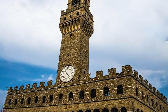 Private Florence Tour by Golf Cart ETukTuk with Audio Guide - Oltrarno Side and Dante’s Area: A Different Florence Mood