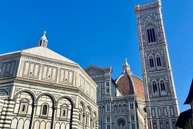PRIVATE Full-Day Siena, San Gimignano and Chianti from Florence - San Gimignano: towers, old streets, and time for Dondoli gelato