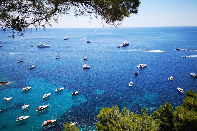 Private Island of Capri Boat Tour for Couples - On-Board Comfort: What You Get and What That Means in Real Life