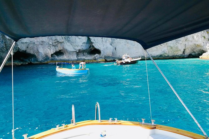 Private Island of Capri by Boat - Snorkeling and sunbathing: included gear, real comfort tips