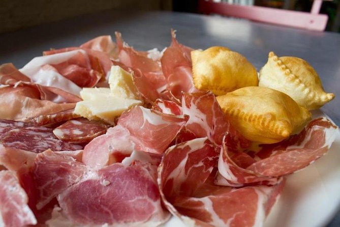 Private Milan Food Walking Tour of Brera - Meeting point and timing: how the 3 hours usually feel