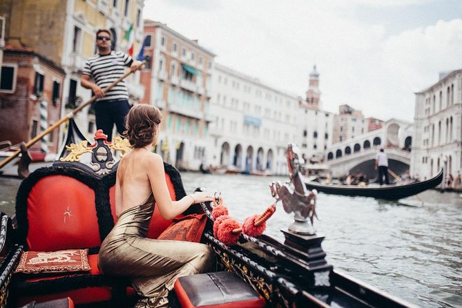 Private Photo Shoot in Venice with Gondola Ride Included - Ponte di Rialto and Rialto’s Bridge Energy