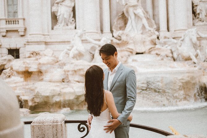 Private Photoshoot in Rome - Wedding-style sessions: 90 minutes and one chosen centerpiece