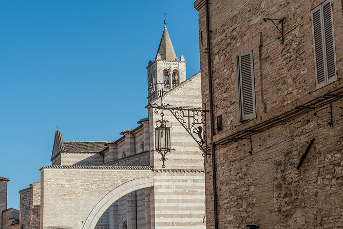 Private St. Francis Basilica of Assisi and City Walking Tour - St. Francis Basilica inside: UNESCO drama from the lower basilica