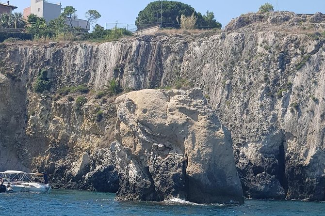 Private tour - Who this boat tour suits best in Sicily