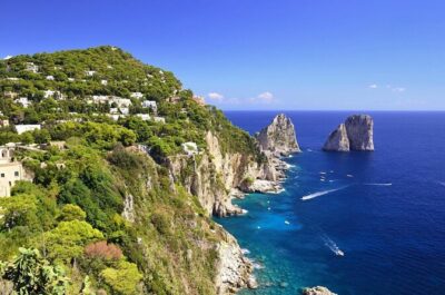 Private tour in a typical Capri boat - What you get on board: Prosecco, towels, noodles, music, and photo help