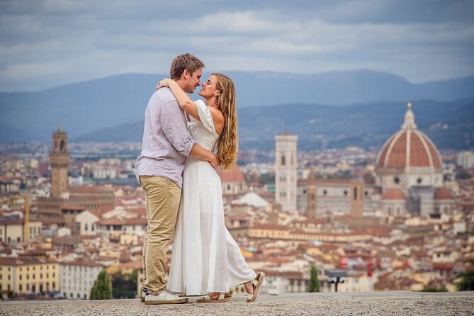 Private Tour in Siena, San Gimignano and Chianti Day Trip from Florence - Driver-Led Storytelling vs Licensed Guides in Town