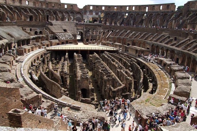 Private tour of Colosseo - Private, Licensed Colosseum Time Without the Herd