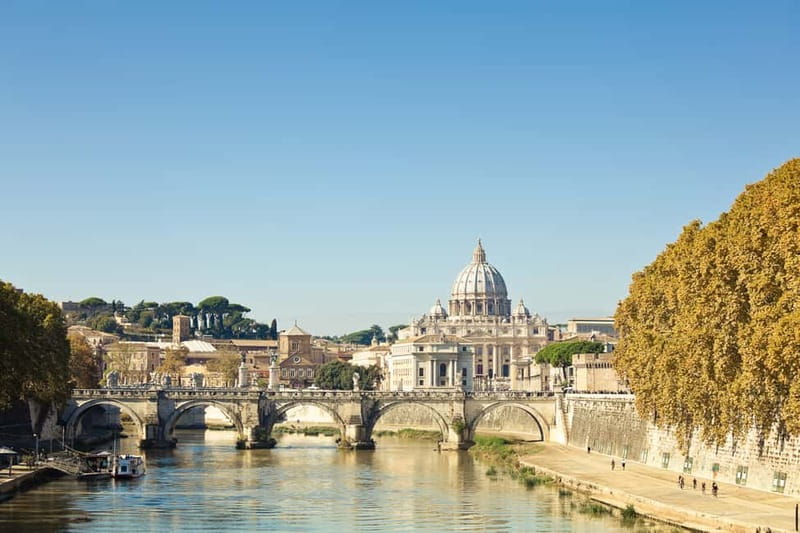Private Vatican Tour with the option to visit St. Peter's - Vatican Museums: from courtyards to the Constantine sarcophagi