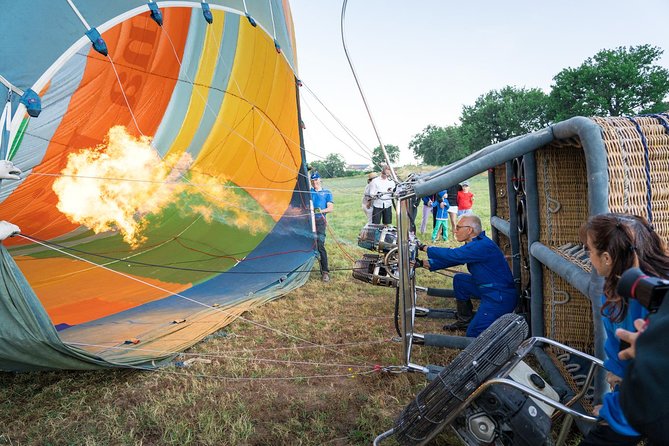 Professional hot air balloon rides at Assisi, Trasimeno in Umbria - Should You Book This Hot Air Balloon Over Assisi?