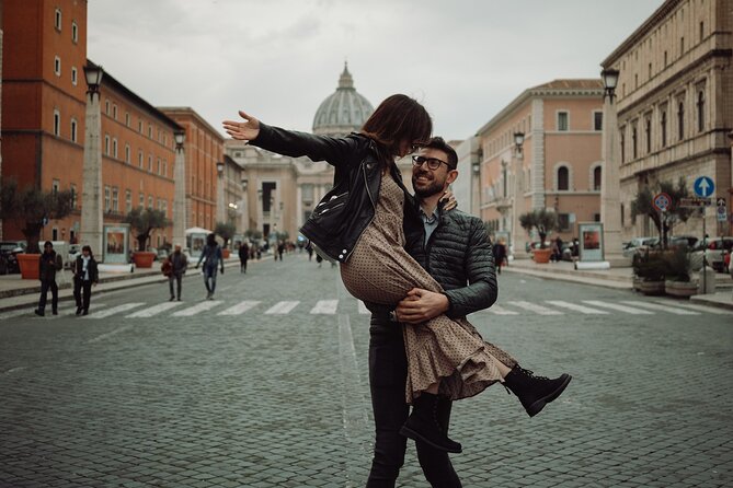 Professional Photoshoot in Rome - How the session runs: quick stops, clear direction