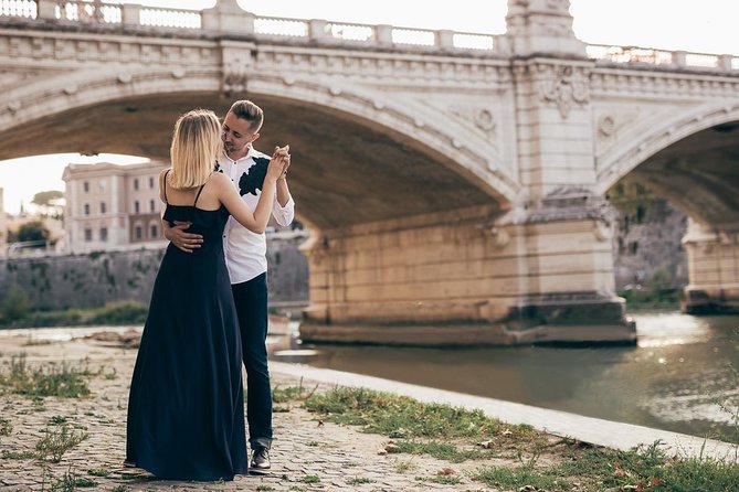 Professional Photoshoot in Rome - Piazza Venezia and the “on foot” segments