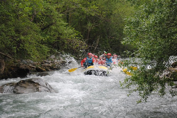 Rafting "Canyon" - Stop 1: Grotta del Romito and the Canyon Feel