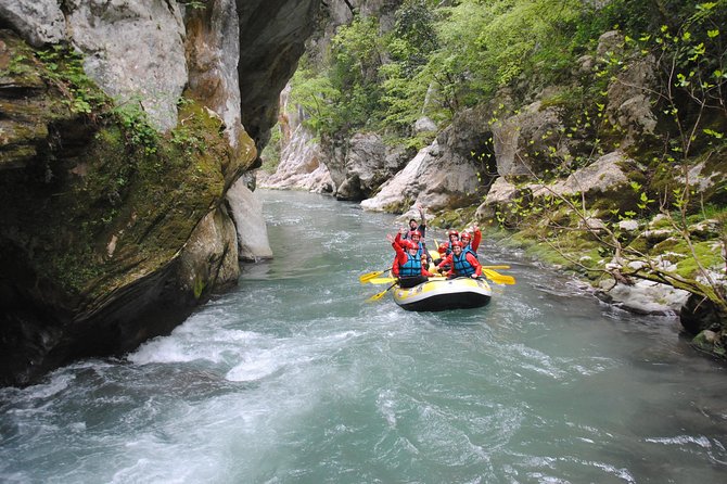 Rafting "Canyon" - Gear That’s Included: What You Get and How to Pack