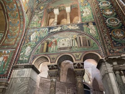Ravenna: Highlights and Mosaics Guided Tour with Tickets - Basilica of San Francesco and its underwater mosaics