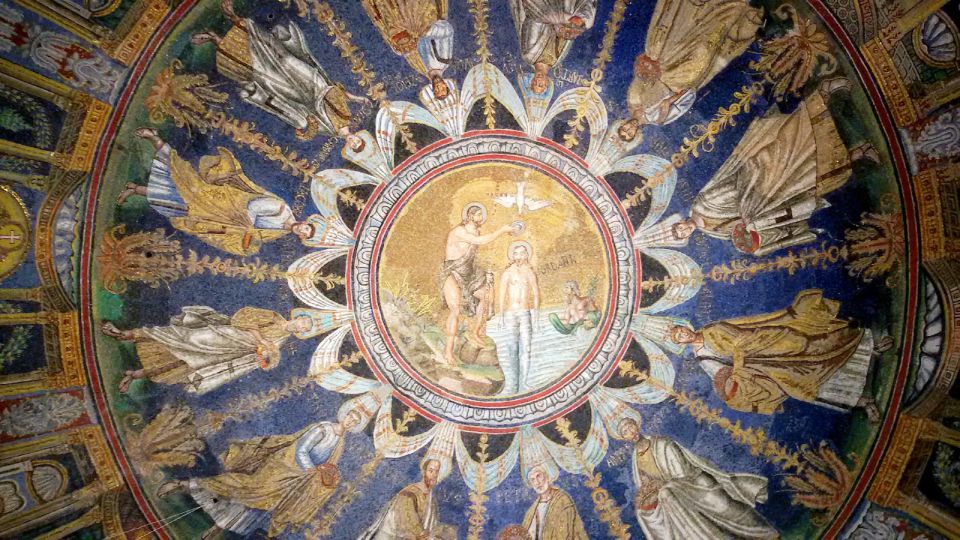 Ravenna: Private Tour with Stunning Byzantine Mosaics - Meeting at Sant’Apollinare Nuovo: start where the story begins