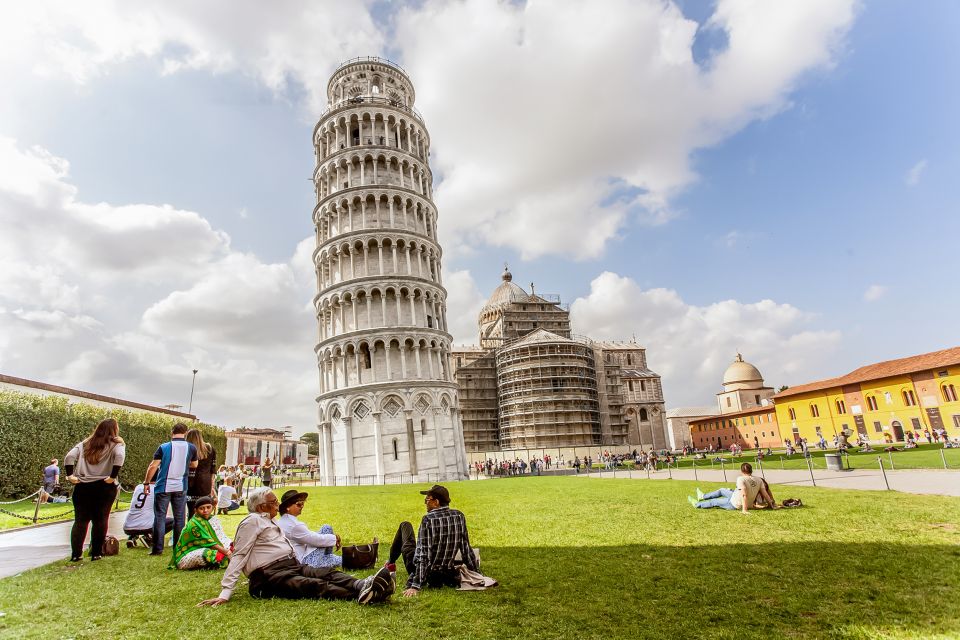 Reserved Entrance to Leaning Tower of Pisa & Cathedral - Pisa Cathedral inside: included access plus dress rules