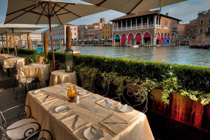 Rialto Market Food and Wine Lunchtime Tour of Venice - Rialto Market Tastings: The Real Reason This Tour Works