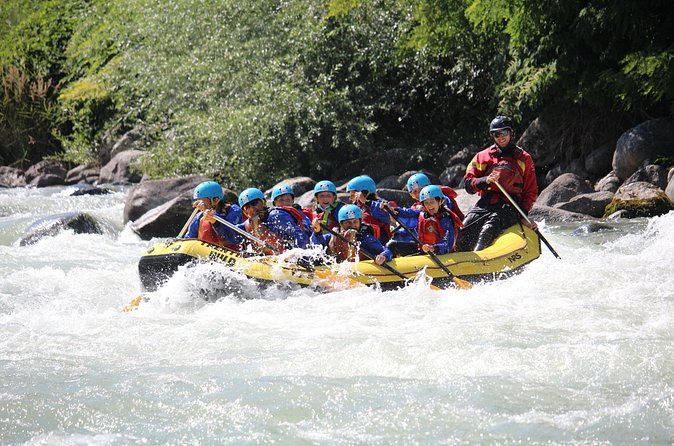 River Rafting for Families - On-water experience: how the Noce River rafting works for families