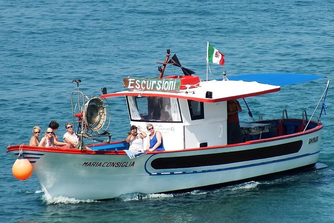 "Riviera di Ulisse" tour from Sperlonga to Gaeta - Stop 3: Grotta Azzurra, a half-hour snorkel break in cold-clear water
