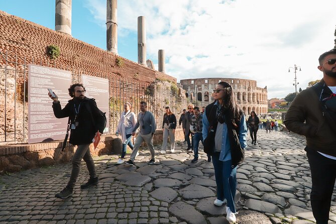 Roma: Colosseum, Forum, and Palatine Hill Local Guided Tour - Key things that make this tour work