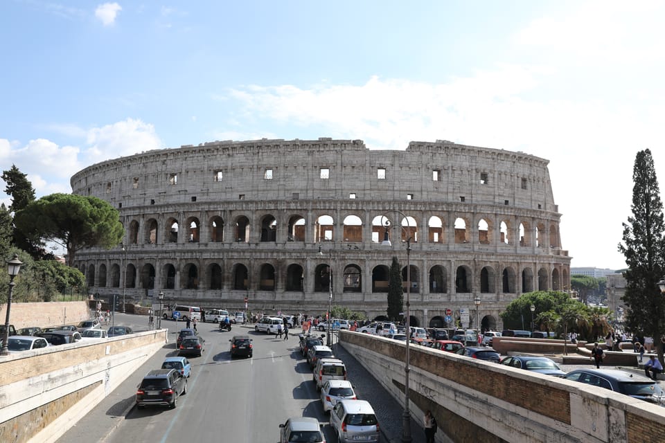 Rome: 1-Hour Fast Colosseum Tour - Photo Spots and Panoramic Timing Around the Colosseum