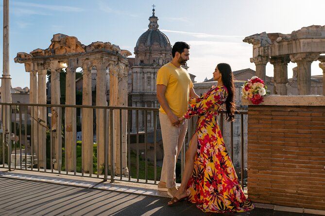 Rome: 1-Hour Private Photo Shoot for Family, Couples or Solo - How Yulia Directs Posing So You Look Comfortable