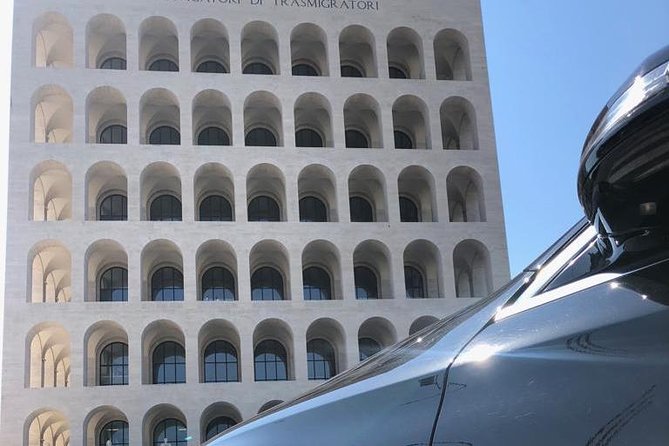 Rome Airport Transfer - ONE WAY - Flight tracking and waiting time: the difference between calm and chaos