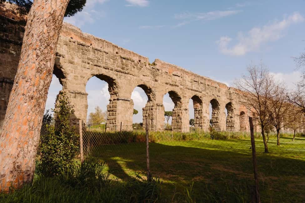 Rome: Appian Way, Aqueducts, and Catacombs Tour - Parco degli Acquedotti: seeing Roman water like an engineer