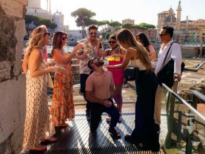 Rome: Bar Crawl with Local Guide & Drinks - Your 3-Hour Route: Piazza della Madonna dei Monti to Piazza Venezia