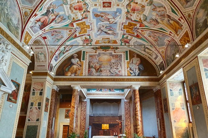 Rome: Between Holy Doors Small Group Walking Tour - Stop 1: Santa Maria Maggiore and its Holy Door