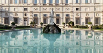 Rome: Borghese Gallery Skip-the-Line Entry and Guided Tour - Meeting point clarity: the right side entrance and the coordinator uniform