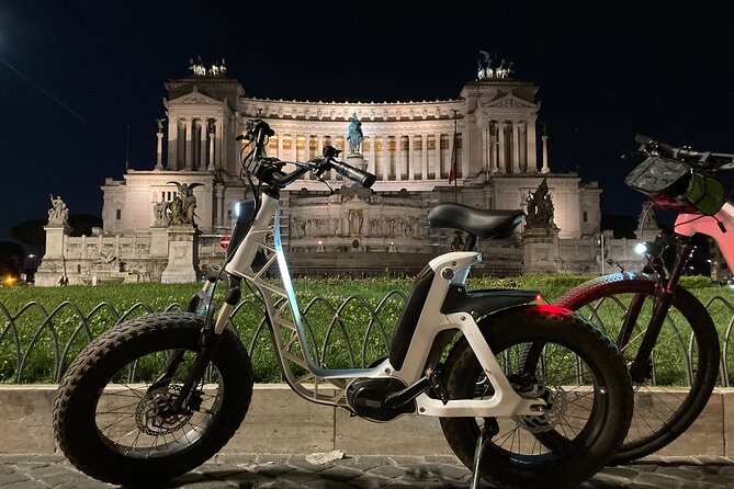 Rome by Night E-Bike Tour with Pizza Option - Final wow factor: Pantheon and Piazza del Campidoglio