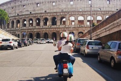 Rome by Vespa: Classic Rome Tour with Pick up - Piazza Venezia to the Colosseum and Forum: the Big-Rome Walk-On Moments