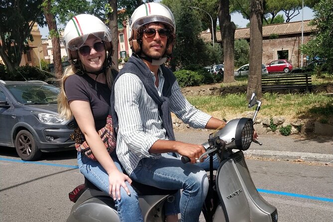 Rome by Vespa: Classic Rome Tour with Pick up - Orange Garden Views and Santa Sabina on Aventine Hill