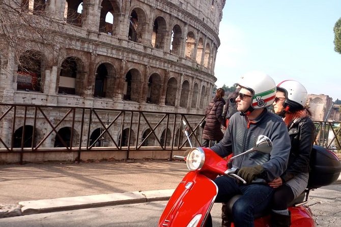Rome by Vespa: Classic Rome Tour with Pick up - Campo de’ Fiori Market and the Palatine Hill Finish