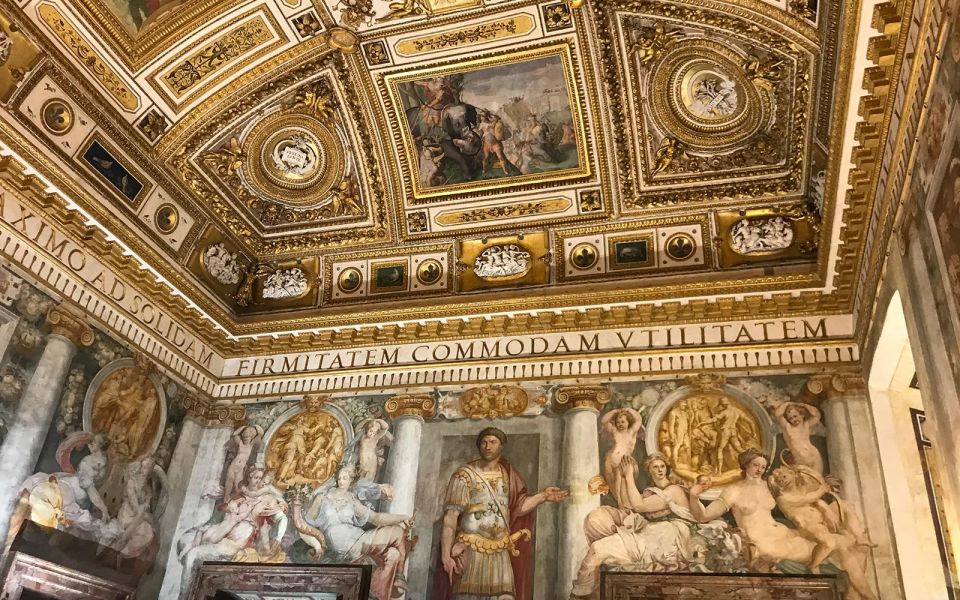Rome: Castel Sant’Angelo Entrance Ticket - Papal Apartments: Renaissance beauty inside a strategic shell
