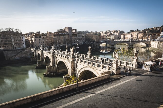 Rome: Castel Sant’Angelo Entry Ticket and Audioguide - Using the Multilingual Audio Guide App: Avoid the Common Tech Friction