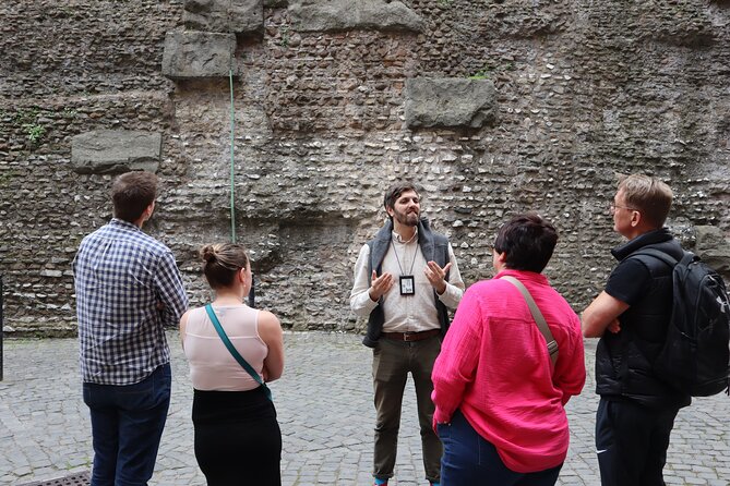 Rome: Castel Sant'Angelo Guided Tour - Stairs and the roof terrace: expect the climb, then enjoy the view