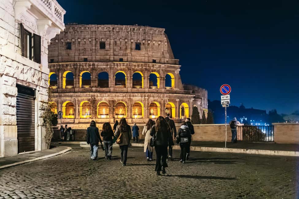 Rome: City Highlights Moonlight Walking Tour - Finding your rhythm: meeting points and the walk’s vibe