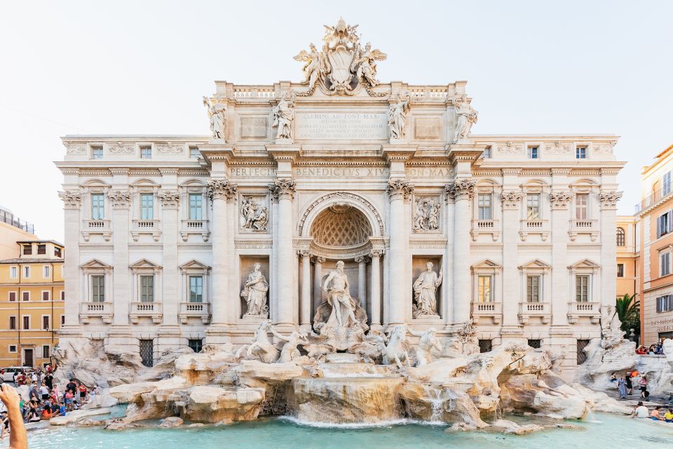 Rome: City Highlights Walking Tour - Via del Corso: window-shopping while the city hums around you