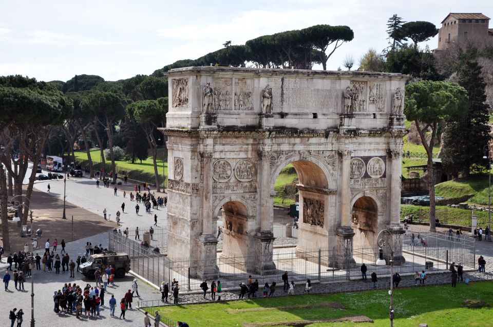 Rome: Colosseum and Ancient Rome Guided Walking Tour - Roman Forum: the center of Rome, not just ruins