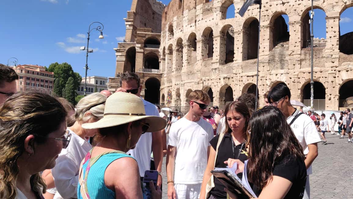 Rome: Colosseum Express Entry with Audio Guide App - Using the audio guide app in English, Italian, or Spanish
