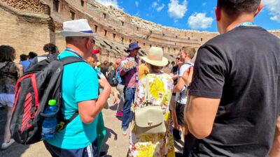 Rome: Colosseum Express Tour and Roman Forum Access - Meeting at Via del Colosseo and getting inside fast