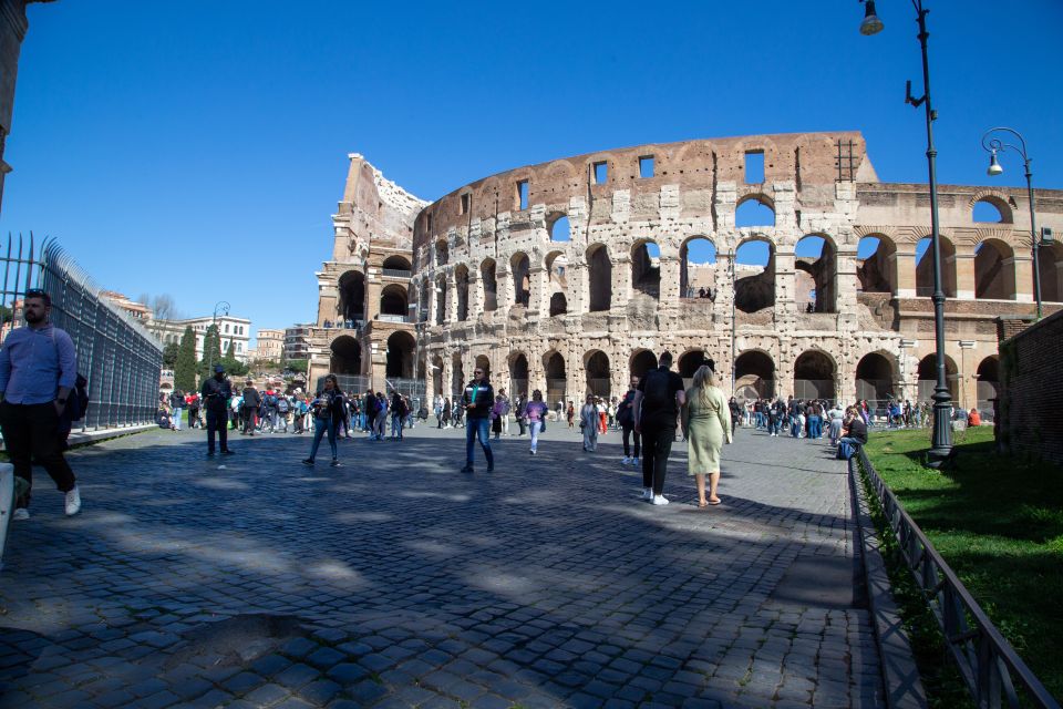 Rome: Colosseum Express Tour with Forum & Palatine Access - Comfort, Fitness, and What to Bring