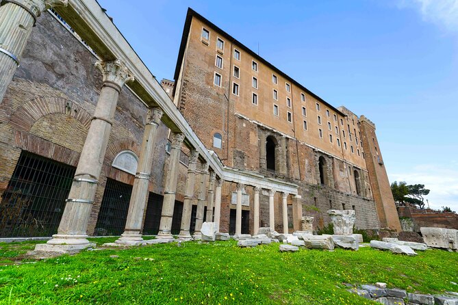 Rome: Colosseum, Forum, and Palatine Hill 3 hr Tour - Price and value: what $38.23 buys you