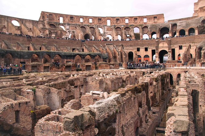 Rome: Colosseum, Forum, and Palatine Hill 3 hr Tour - Entering the Colosseum: gladiator history in real scale