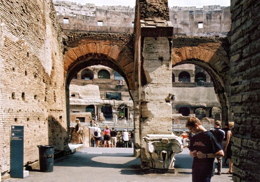 Rome: Colosseum, Forum, and Palatine Hill Guided Tour - Swift Entry at the Colosseum: First and Second Tiers