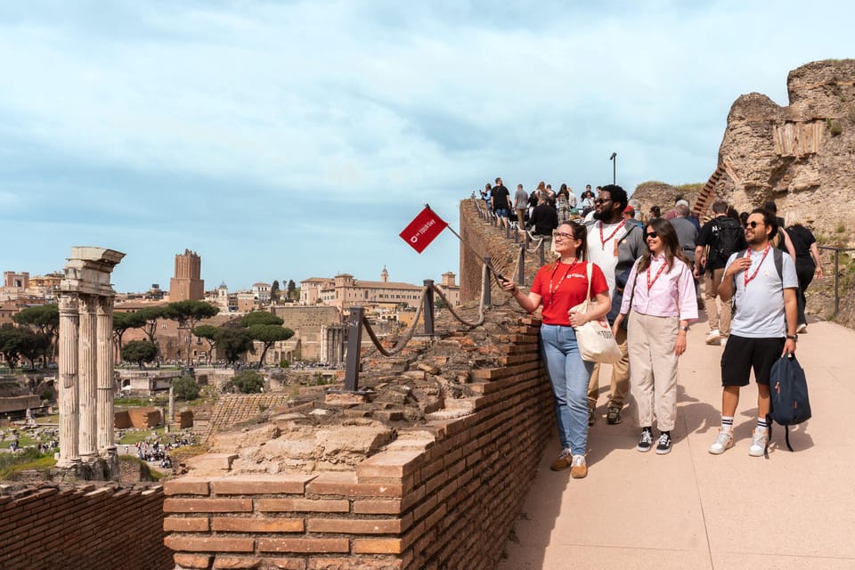 Rome: Colosseum, Forum, and Palatine Tour - Palatine Hill: the Rome overlook you’ll remember